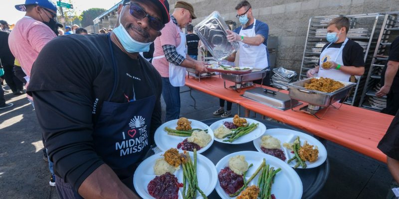 The Season of Giving: <em>2025 Holiday Giving Trends in the U.S.</em>