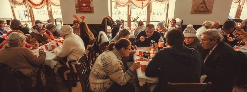 5 Ways to Tap into Holiday Giving in the U.S.